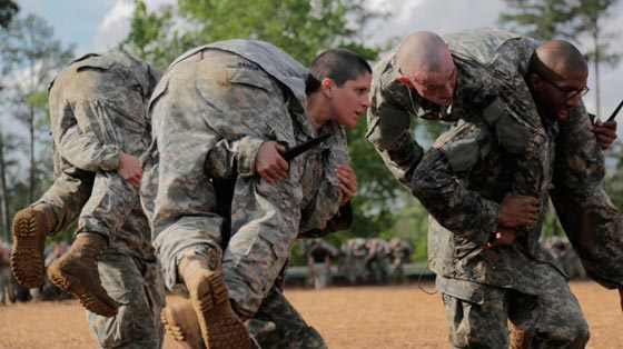 البنتاغون يفتح جميع الوظائف القتالية أمام النساء صورة رقم 8 البنتاغون يفتح جميع الوظائف القتالية أمام النساء صورة رقم 8