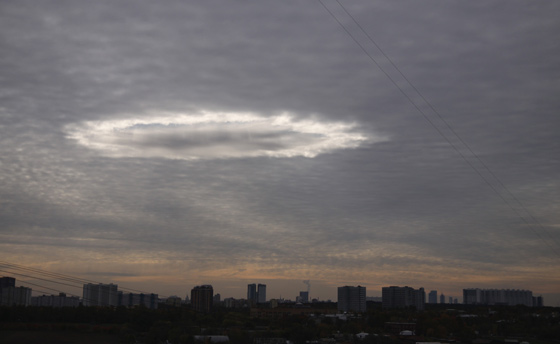 هل تعمل الكائنات الفضائية والأطباق الطائرة لمصلحة الحكومة الأمريكية؟ صورة رقم 2