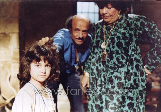 صور الطفلة (بلية) من فيلم العفاريت مع عمرو دياب تكشف الاسرار بعد 25 عاما! صورة رقم 13