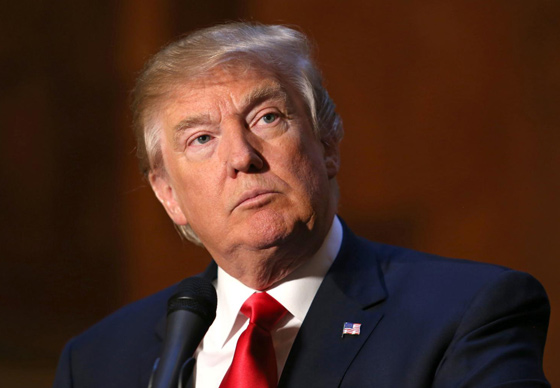 اميركا: رئيس بلدية يهودي ينتصر للمسلمين ويمنع ترامب من دخول مدينته صورة رقم 3