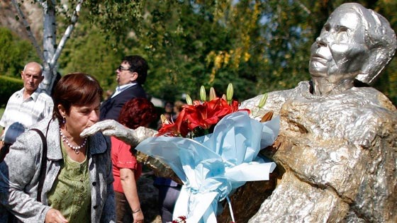 تنبوءات عرافة شهيرة تكشف الاوروبيين على العجائب.. منها داعش!! صورة رقم 4 تنبوءات عرافة شهيرة تكشف الاوروبيين على العجائب.. منها داعش!! صورة رقم 4