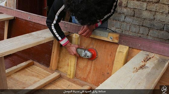 صور تظهر الدواعش في اوقات فراغهم.. ماذا يصنعون؟ صورة رقم 5