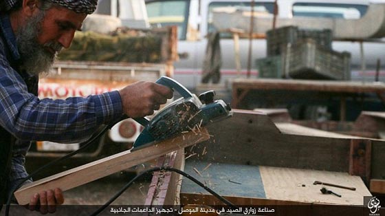 صور تظهر الدواعش في اوقات فراغهم.. ماذا يصنعون؟ صورة رقم 6