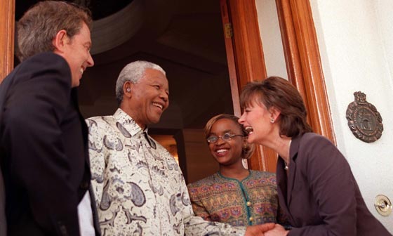 ماشيل ابنة ارملة نيلسون مانديلا تفقد عينها بعد اعتداء زوجها عليها!! صورة رقم 12