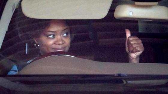 ماشيل ابنة ارملة نيلسون مانديلا تفقد عينها بعد اعتداء زوجها عليها!! صورة رقم 8