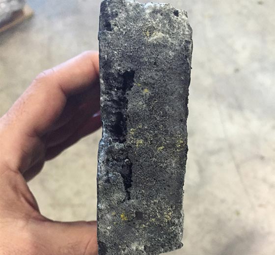 ضبطتها الشرطة.. الواح خشب صنعت من الكوكايين!! صورة رقم 3