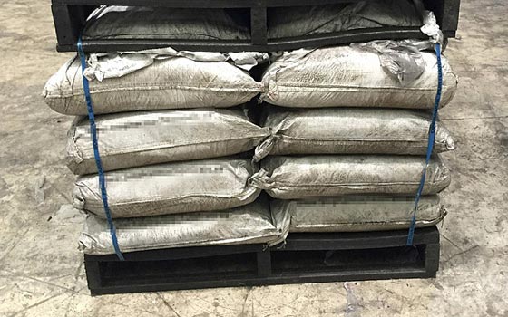 ضبطتها الشرطة.. الواح خشب صنعت من الكوكايين!! صورة رقم 4