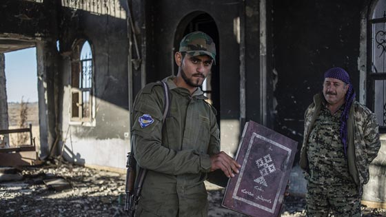 مستعينا بالطائرات الروسية.. الجيش السوري يحرر قرى من الدواعش صورة رقم 5