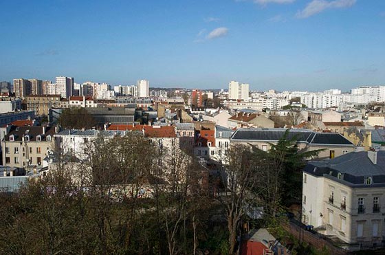 المدرس الفرنسي الذي زعم ان داعشي هاجمه واثار الذعر: اختلقت الرواية صورة رقم 3