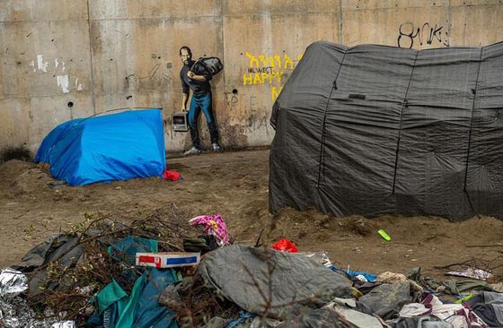 بانكسي يرسم جدارية لستيف جوبز اللاجئ السوري ويثير جدلا صورة رقم 5