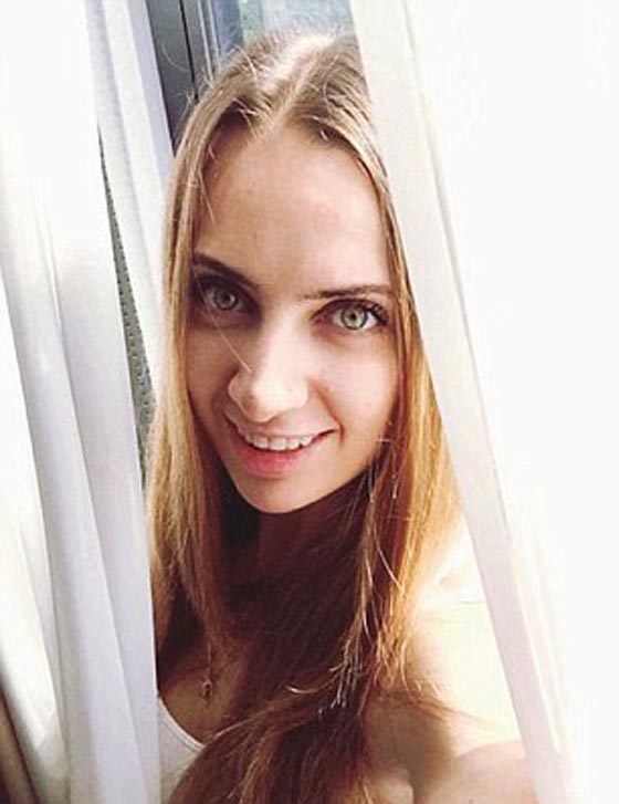 شاهد لحظات صادمة لسقوط لاعبة سيرك روسية من ارتفاع 25 مترا صورة رقم 5