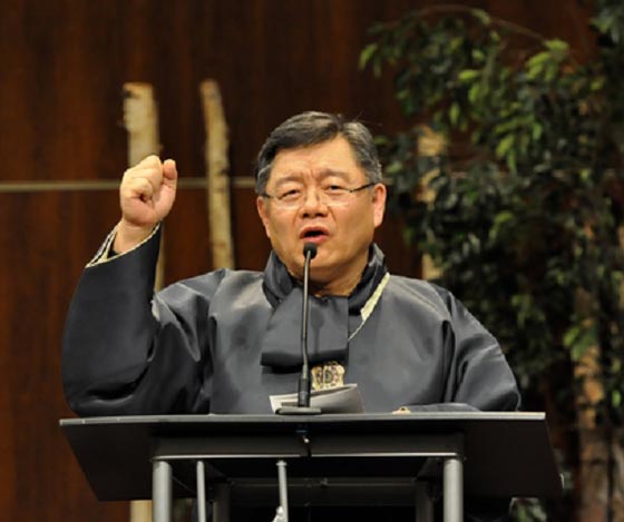 انتهاء اكثر من مئة رحلة لقس كندي.. بالمؤبد والاشغال الشاقة في كوريا!! صورة رقم 3