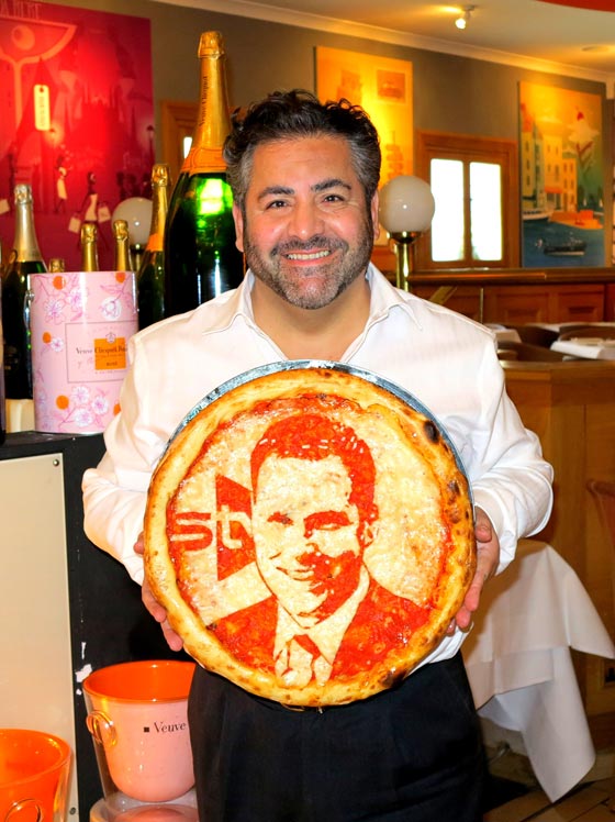 صور  بيتزا ابتكرها طباخ فنان لجلب الزبائن والرواد صورة رقم 1