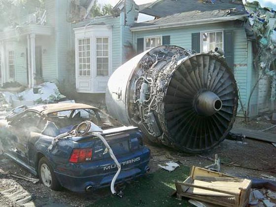 حادث نادر.. انفصال جزء من جناح طائرة اثناء اقلاعها صورة رقم 3