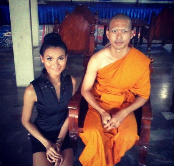 راهب بوذي عاش حياة صارمة في المعبد فأصبح عارضة ازياء شهيرة صورة رقم 3