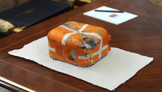 روسيا تبدأ بتحليل بيانات الصندوق الاسود للقاذفة التي اسقطتها تركيا صورة رقم 2 روسيا تبدأ بتحليل بيانات الصندوق الاسود للقاذفة التي اسقطتها تركيا صورة رقم 2