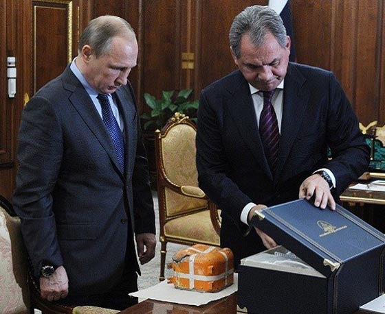 روسيا تبدأ بتحليل بيانات الصندوق الاسود للقاذفة التي اسقطتها تركيا صورة رقم 3 روسيا تبدأ بتحليل بيانات الصندوق الاسود للقاذفة التي اسقطتها تركيا صورة رقم 3