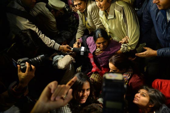 غضب في الهند بسبب الافراج عن مغتصب خطر بعد 3 سنوات من سجن صورة رقم 10 غضب في الهند بسبب الافراج عن مغتصب خطر بعد 3 سنوات من سجن صورة رقم 10