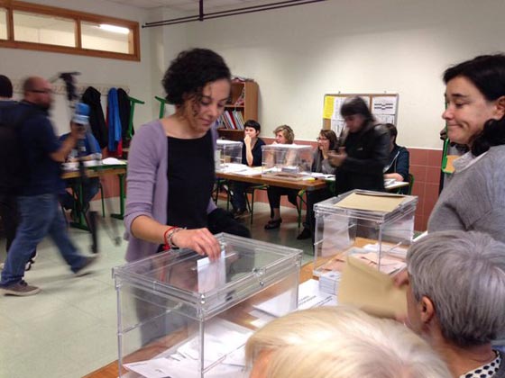 من هي نجوى جويلي النائبة من أصل مصري التي اقتحمت البرلمان الاسباني؟ صورة رقم 10 من هي نجوى جويلي النائبة من أصل مصري التي اقتحمت البرلمان الاسباني؟ صورة رقم 10