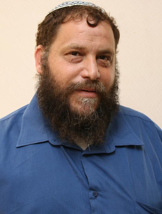 اسرائيلي متطرف يصف المسيحيين بمصاصي الدماء ويدعو لمنع احتفالاتهم وطردهم صورة رقم 7 اسرائيلي متطرف يصف المسيحيين بمصاصي الدماء ويدعو لمنع احتفالاتهم وطردهم صورة رقم 7