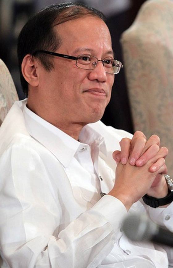 تاج ملكة جمال الكون يكشف عن تاج العشق الذي يربطها برئيس البلاد صورة رقم 11