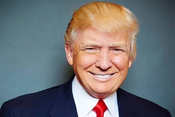 صور سلمى حايك تضرب دونالد ترامب بالعصا لاهانته العرب والمكسيكيين! صورة رقم 2