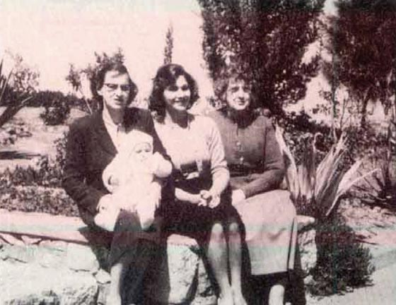 سوزان مبارك في مجموعة صور نادرة تغزو مواقع التواصل بمصر صورة رقم 6