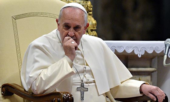 مقدما صورة اخرى للام تيرزا.. عالم كبير يتهم بابا الفاتيكان بالسذاجة!! صورة رقم 4