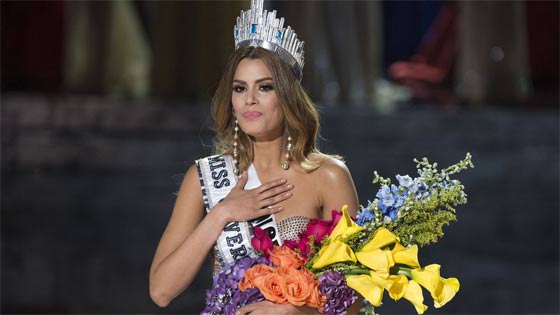 رسالة من ملكة جمال كولومبيا في مركزها.. اصبحت الملكة بضع دقائق صورة رقم 4