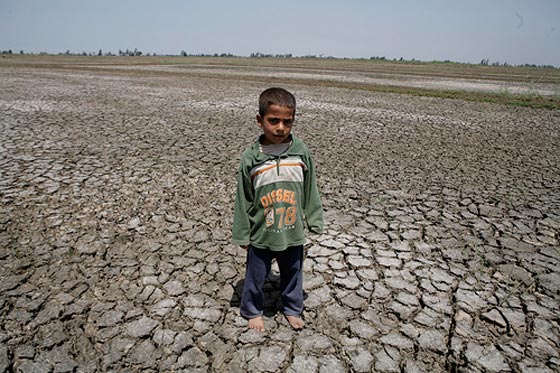 هكذا مزق الدواعش العراق مستخدمين سلاح الماء!! صورة رقم 4 هكذا مزق الدواعش العراق مستخدمين سلاح الماء!! صورة رقم 4