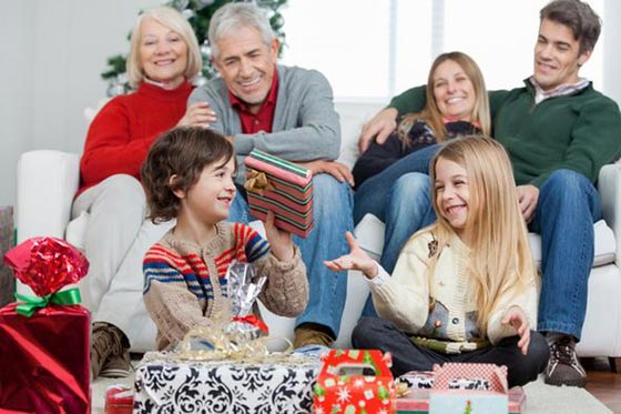 صور احتفالات عيد الميلاد المجيد من الحرب العالمية وحتى الآن صورة رقم 9 صور احتفالات عيد الميلاد المجيد من الحرب العالمية وحتى الآن صورة رقم 9