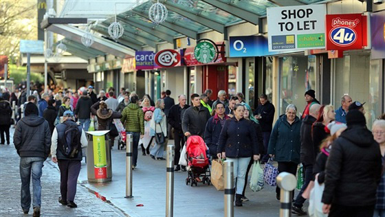 زحمة يا دنيا.. 27 مليون بريطانيا يتسوقون ليلة عيد الميلاد صورة رقم 7 زحمة يا دنيا.. 27 مليون بريطانيا يتسوقون ليلة عيد الميلاد صورة رقم 7