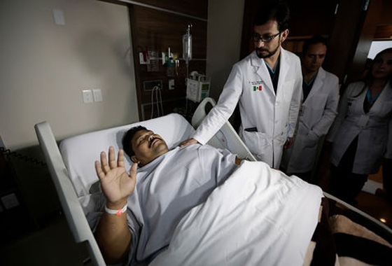 وفاة اسمن رجل في العالم عن وزن يناهز 450 كغم  صورة رقم 4