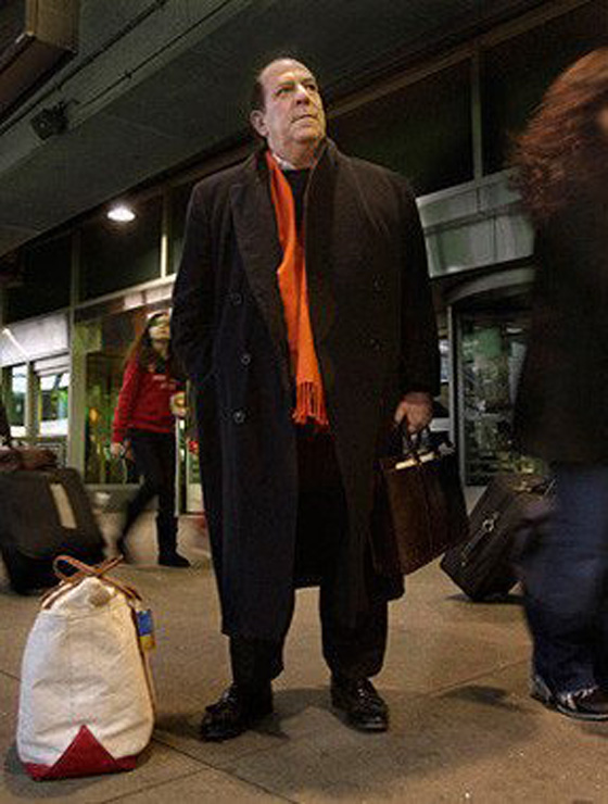 تذكرة ذهبية.. مسافر يكلف شركات الطيران 21 مليون دولار في 10 الاف رحلة صورة رقم 3