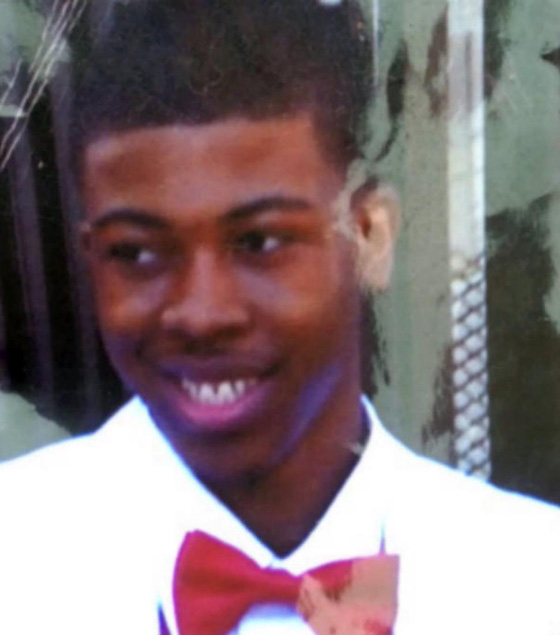 طالب وامرأة يذهبان ضحية لنيران ضابط امريكي ابيض وارعن ايضا!! صورة رقم 2