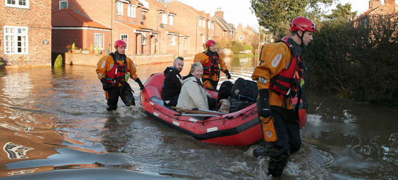 كاميرون يعزز قوات الطوارئ بجنود الجيش في مواجهة الفيضانات صورة رقم 4 كاميرون يعزز قوات الطوارئ بجنود الجيش في مواجهة الفيضانات صورة رقم 4