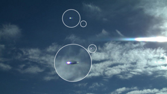 مصور يلتقط احدى اكثر الصور وضوحا لاجسام فضائية مجهولة صورة رقم 1 مصور يلتقط احدى اكثر الصور وضوحا لاجسام فضائية مجهولة صورة رقم 1