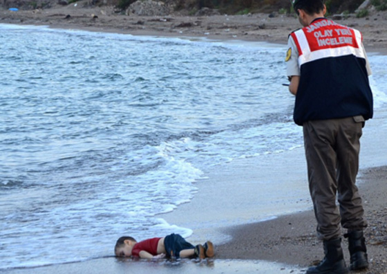 صور تعيد الى الذاكرة ابرز احداث العام 2015 صورة رقم 1 صور تعيد الى الذاكرة ابرز احداث العام 2015 صورة رقم 1