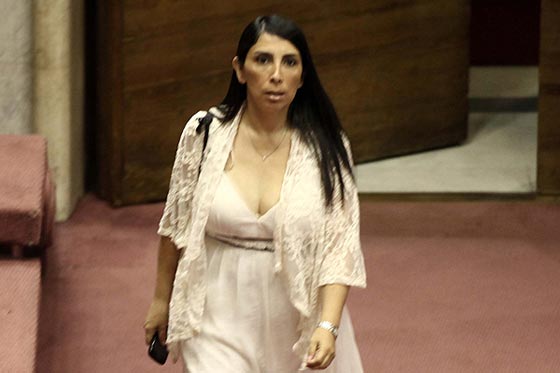 بطانية تحرج نائبة برلمانية وتدخلها دائرة الاستهتار والسخرية صورة رقم 12 بطانية تحرج نائبة برلمانية وتدخلها دائرة الاستهتار والسخرية صورة رقم 12