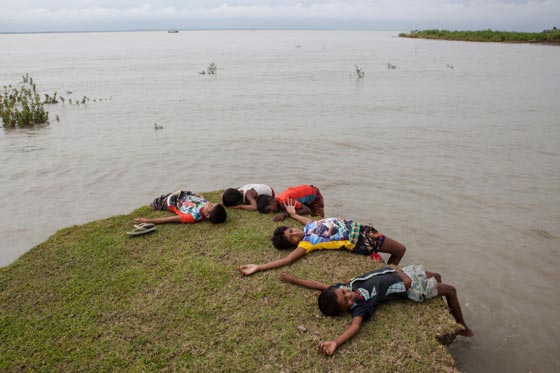 رقم مذهل.. حوالي الخمسين طفلا يغرقون يوميا في بنغلادش!! صورة رقم 6 رقم مذهل.. حوالي الخمسين طفلا يغرقون يوميا في بنغلادش!! صورة رقم 6