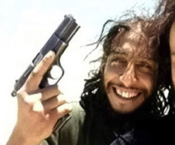 انتحارية بولحسن عاشت طفولة عنيفة وعاقرت الخمر في الملاهي ولم تقرأ القرآن صورة رقم 2 انتحارية بولحسن عاشت طفولة عنيفة وعاقرت الخمر في الملاهي ولم تقرأ القرآن صورة رقم 2