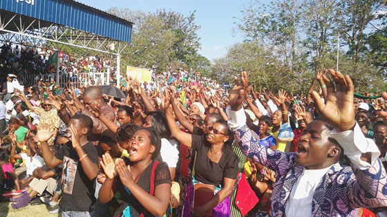 رئيس زامبيا يدعو المواطنين للصلاة والصيام من أجل تعافي العملة صورة رقم 5