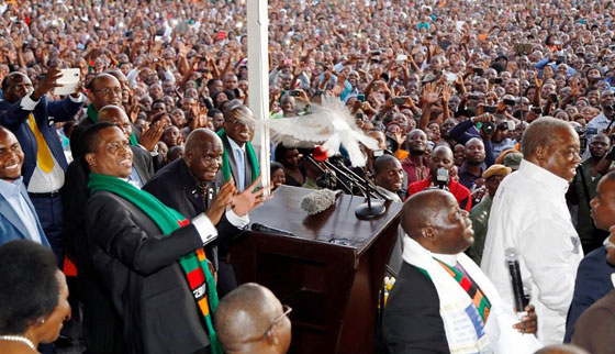 رئيس زامبيا يدعو المواطنين للصلاة والصيام من أجل تعافي العملة صورة رقم 3