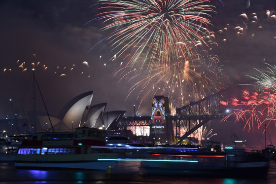 صور مبهرة.. هكذا ودع العالم عاما واستقبل العام الجديد 2016 صورة رقم 63 صور مبهرة.. هكذا ودع العالم عاما واستقبل العام الجديد 2016 صورة رقم 63