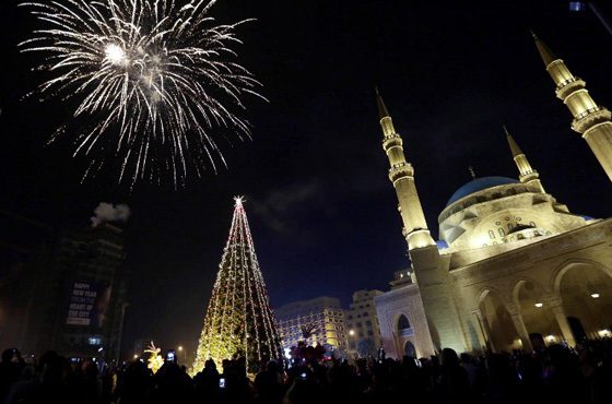 صور مبهرة.. هكذا ودع العالم عاما واستقبل العام الجديد 2016 صورة رقم 93 صور مبهرة.. هكذا ودع العالم عاما واستقبل العام الجديد 2016 صورة رقم 93