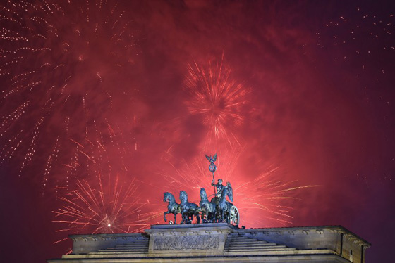 صور مبهرة.. هكذا ودع العالم عاما واستقبل العام الجديد 2016 صورة رقم 39 صور مبهرة.. هكذا ودع العالم عاما واستقبل العام الجديد 2016 صورة رقم 39