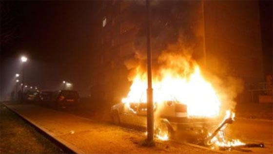  اضرام النار في 800 سيارة في فرنسا ليلة راس السنة صورة رقم 4