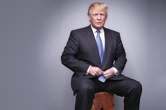  طائرات تكتب عبارات ضد دونالد ترامب في سماء كاليفورنيا صورة رقم 8