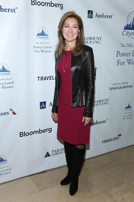 نهاية اشهر فضيحة اميركية باستقالة وطلاق حاكم نيويورك والقضاء على مستقبل صديقته صورة رقم 10