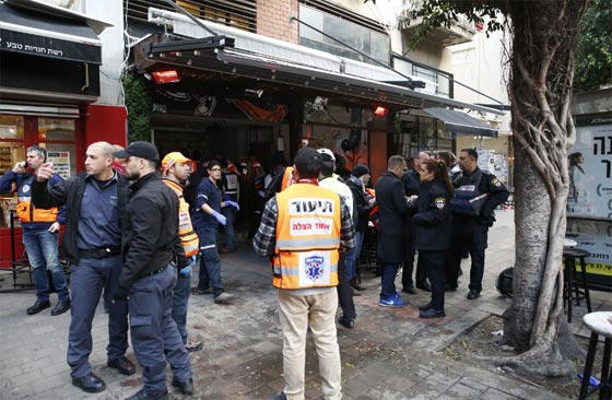 عمليات بحث واسعة على منفذ هجوم تل ابيب والخلفية الثأر من اسرائيل صورة رقم 7